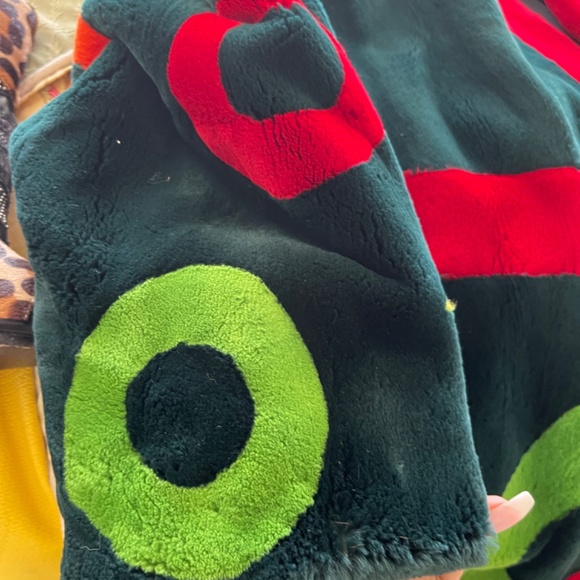 Fur - Picture 3 of 6